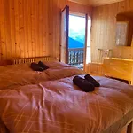 Chalet Family For 8 People, Spacious, Bright Gryon