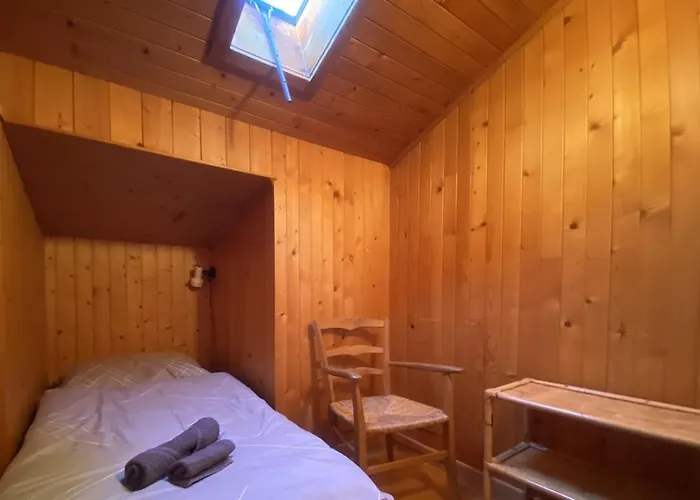 木屋 Family For 8 People, Spacious, Bright 格里翁